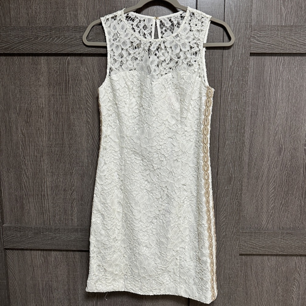 EUC LILLY PULITZER MILA LACE SHIFT DRESS RESORT WHITE Size 2